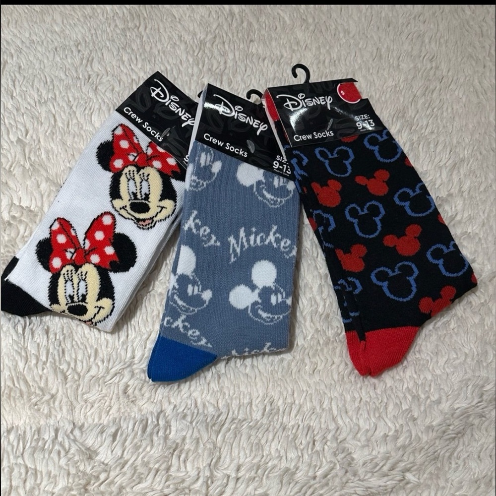 DISNEY 3 pairs Mickey & Minnie Adorable Crew Socks sizes 9-13 NEW